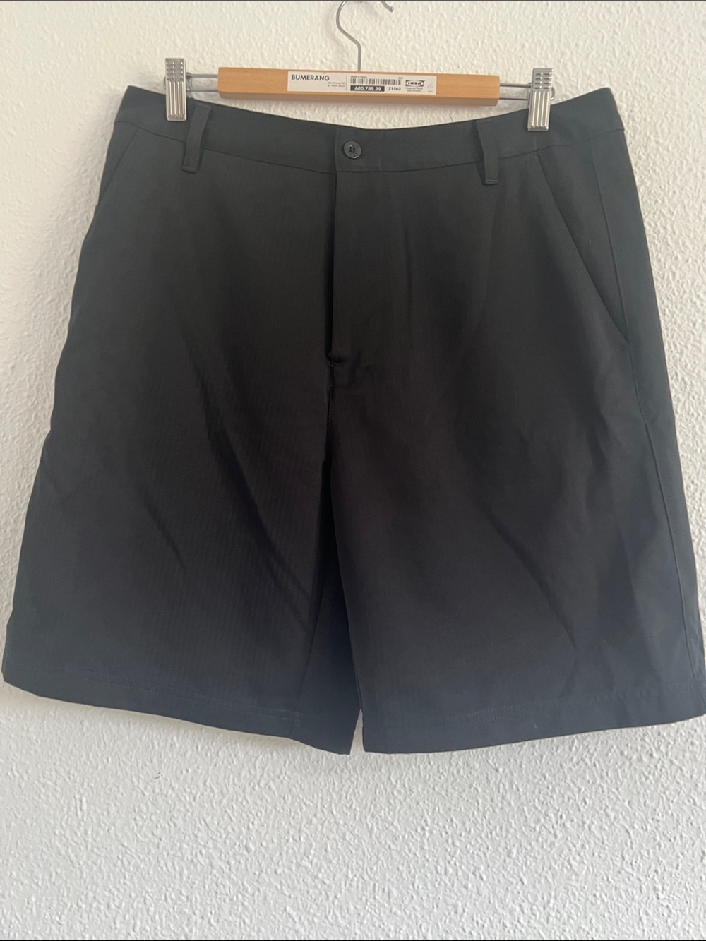 Fila Men’s Black Flat-Front Golf Shorts with tee pocket